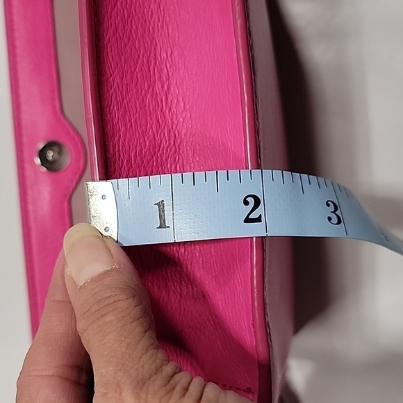 Marc by Marc Jacobs, Pink Crossbody, Awesome Condition! - Picture 9 of 10